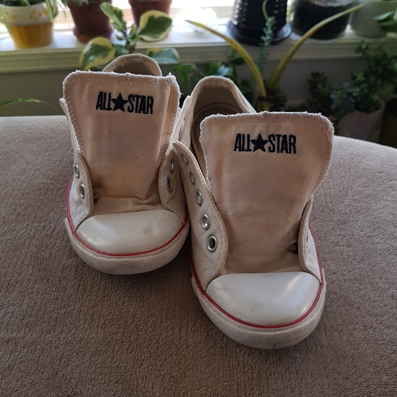 ✨2/$15✨ Shoes: Converse #511534F - NO LACES, Size 5 🛍 Bundle Me! - Picture 5 of 13